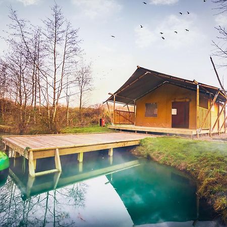 Arcadia Safari Tent In Private 5 Acre Field 렉섬 외부 사진